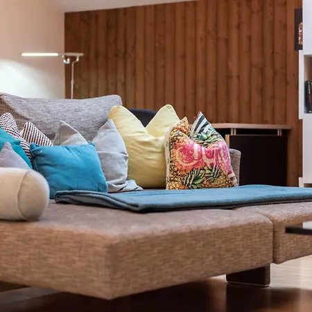 Schwalbennest * 威得浩斯